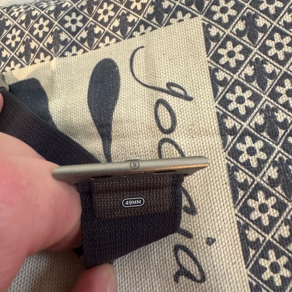 Apple Watch Ultra Alpine Loop - Picture 2 of 3